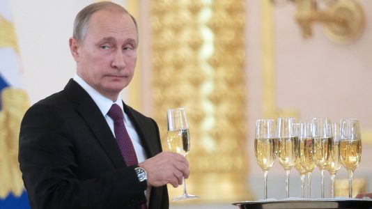 Vlagyimir Putyin szerint csak az Champagne, ami Oroszországban készül